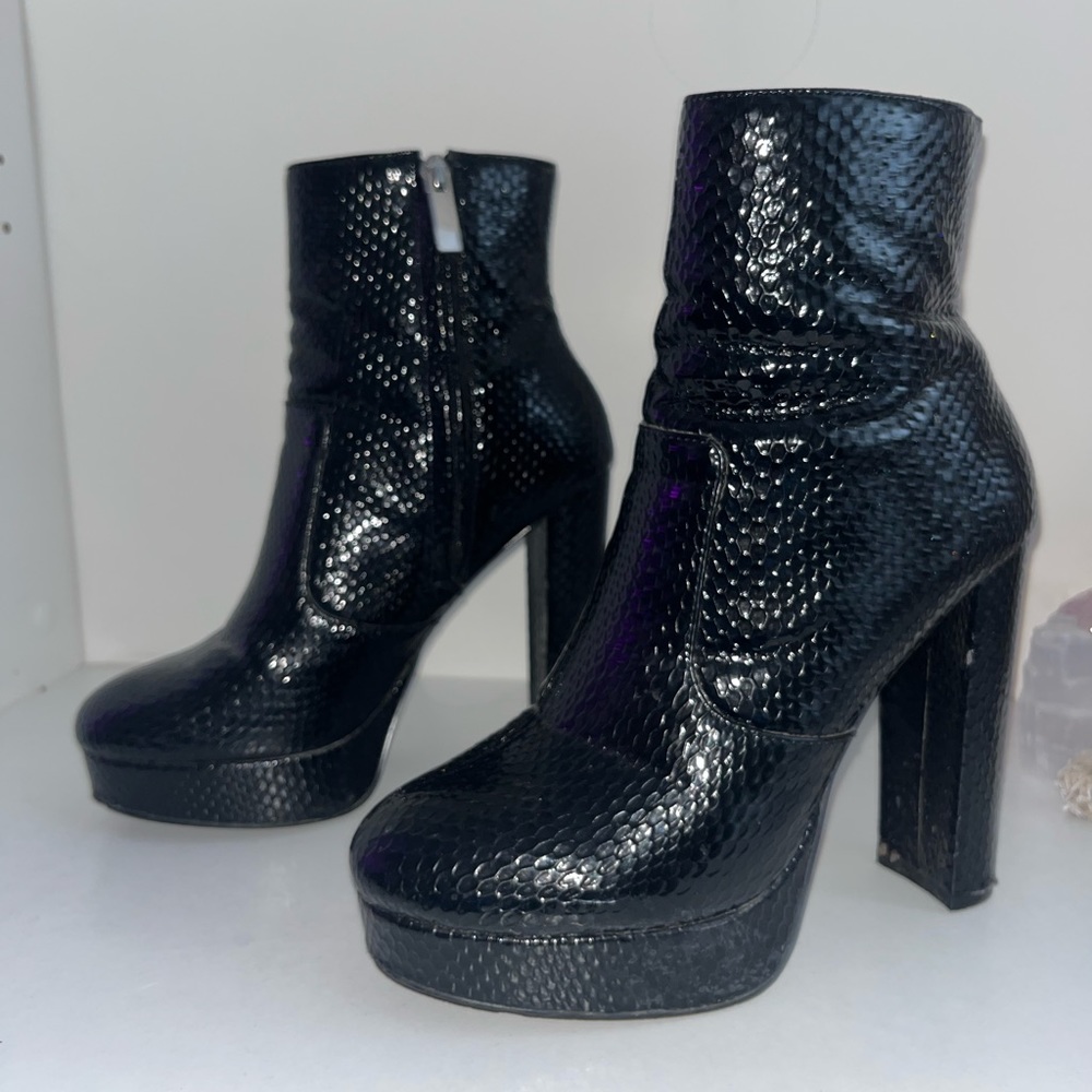 ALDO Patent Black Ankle Boots (Size 6)